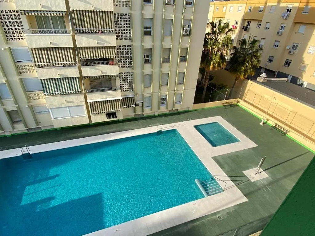 Amplio Piso En Centro De Torre Del Mar Apartment